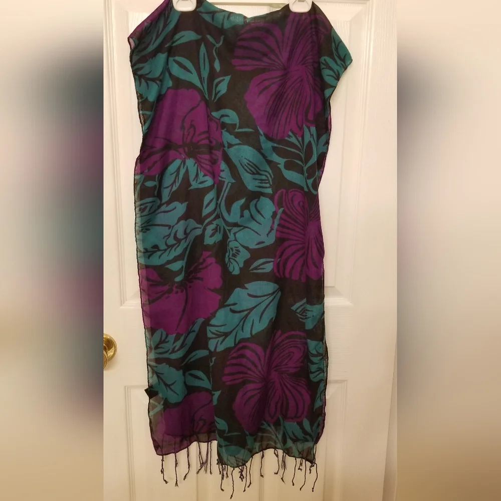 Beautiful Lightweight Scarf